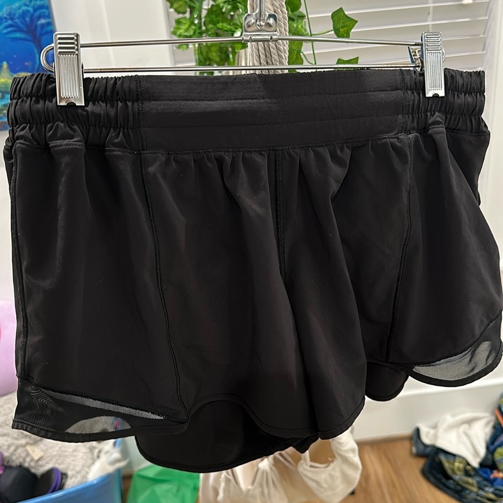 Lululemon Hotty Hot High-Rise Lined Short 4”